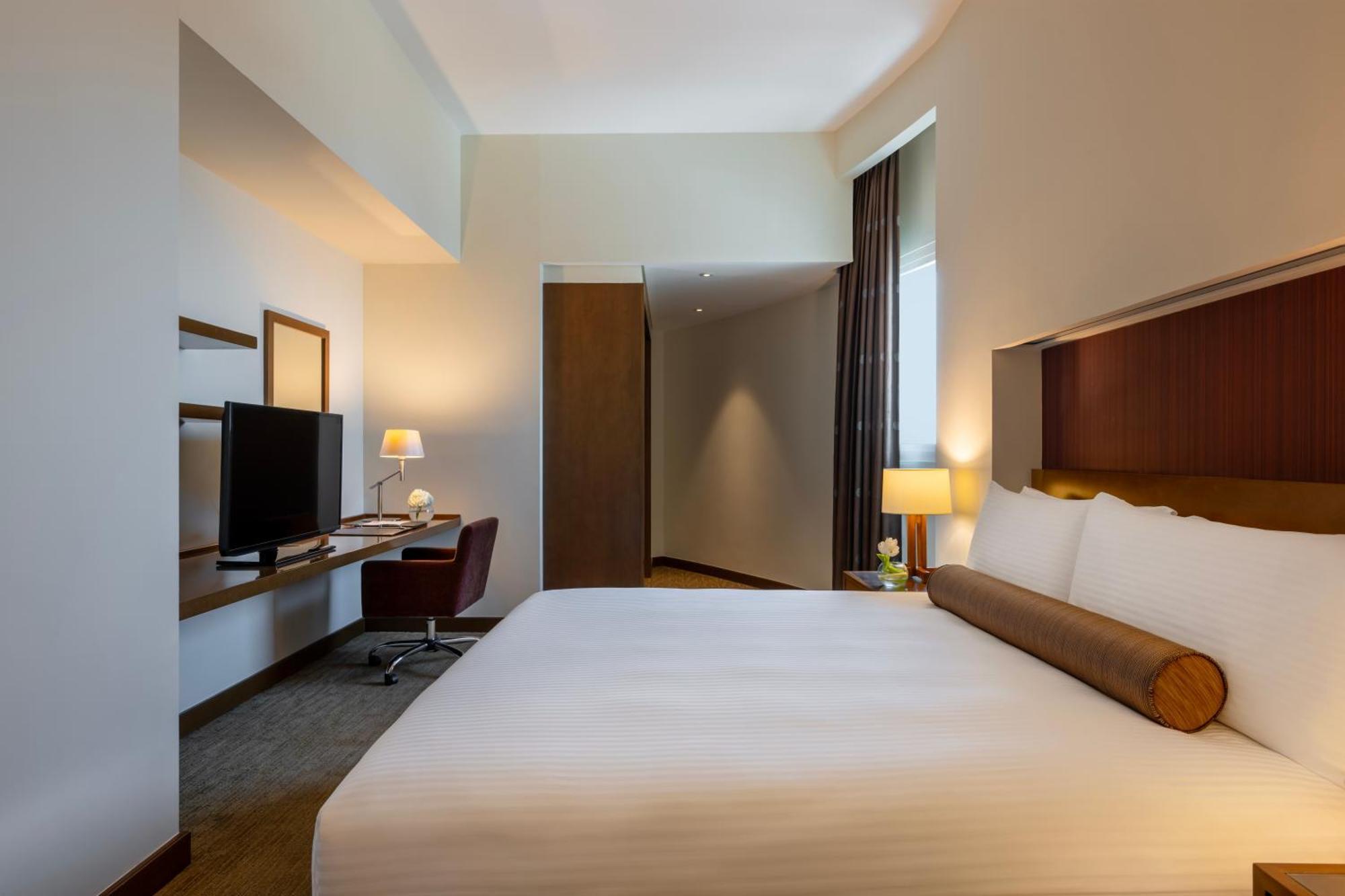 Grand Millennium Al Wahda Hotel And Executive Apartments アブダビ エクステリア 写真